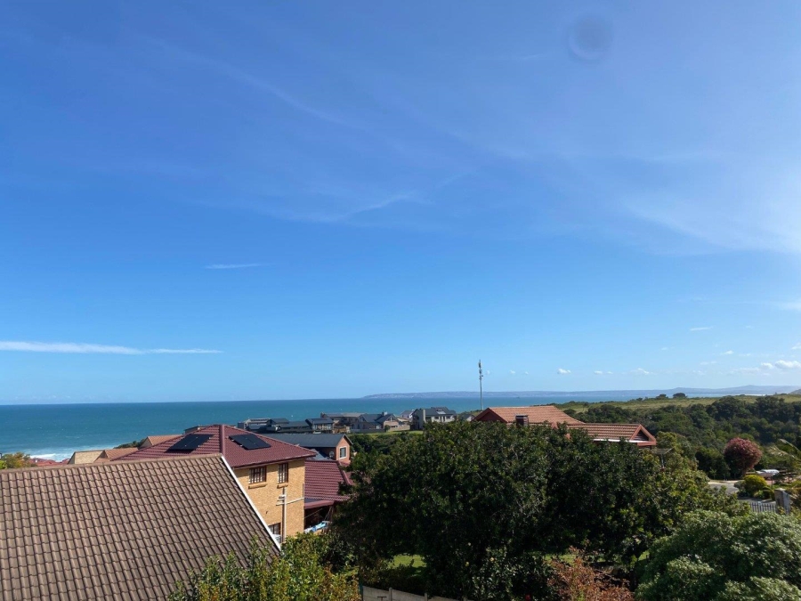 4 Bedroom Property for Sale in Outeniqua Strand Western Cape